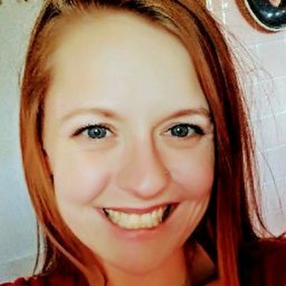 Meet your Posher, Kayla - Picture 1 of 1